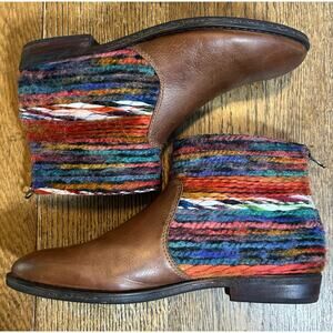 OTBT Tilton Aztec Southwest  Leather Ankle Boot Yarn Textile Accent Sz 8.5